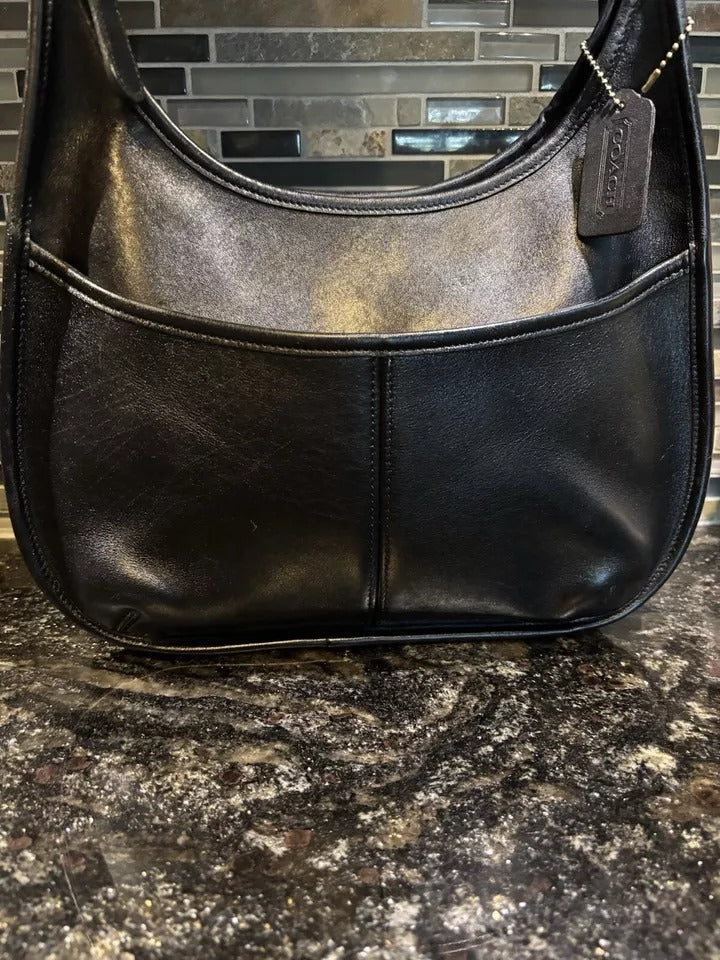 Coach Vintage Ergo Pocket Zip Bag Glovetanned Leather 9033 Black