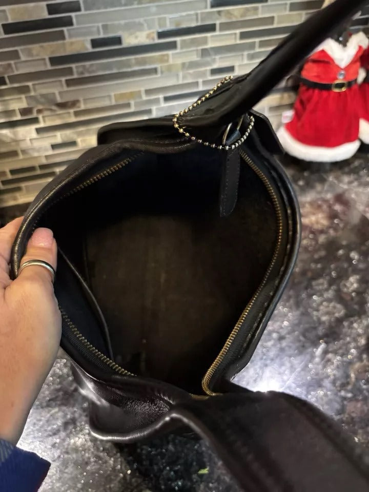Coach Vintage Ergo Pocket Zip Bag Glovetanned Leather 9033 Black
